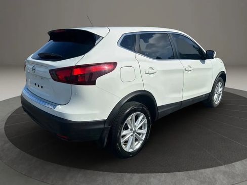 Used 2018 Nissan Rogue Sport S w/ S Appearance Package FWD image 6
