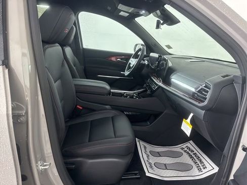 New 2026 Chevrolet Traverse Z71 AWD/4WD image 16