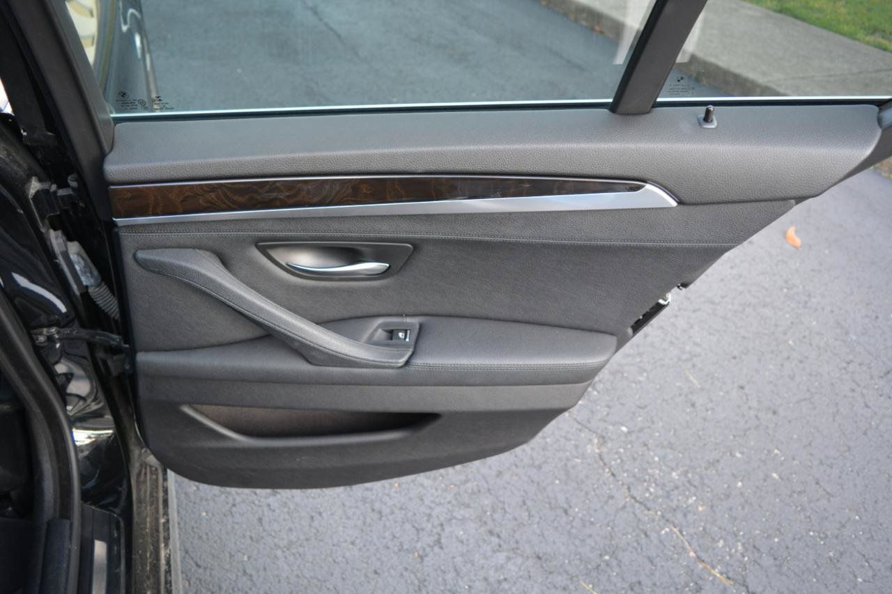 Used 2014 BMW 528i Sedan RWD image 16