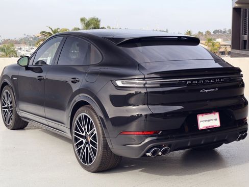 New 2026 Porsche Cayenne S AWD/4WD image 3