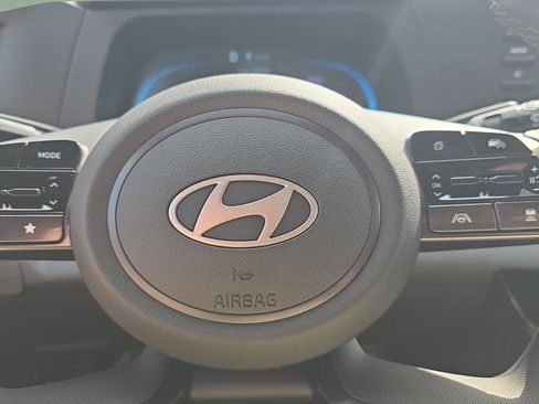 New 2026 Hyundai Elantra SEL Sport Premium FWD image 12