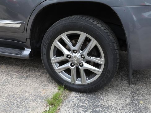 Used 2013 Lexus LX 570 4WD w/ Luxury Pkg image 10