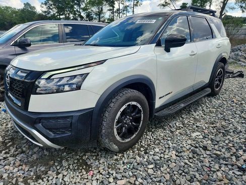 Used 2023 Nissan Pathfinder Rock Creek AWD/4WD image 2
