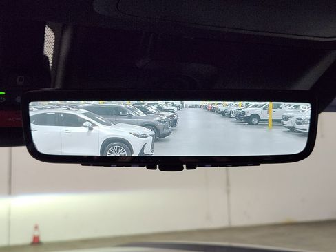 Used 2024 Toyota Tundra Platinum image 35