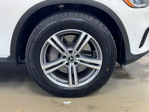 Used 2021 Mercedes-Benz GLC 300 image 4