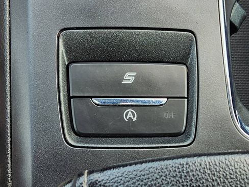 Used 2020 Ford Fusion SE FWD image 22