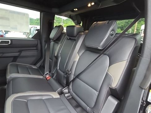 New 2026 Ford Bronco Outer Banks w/ Sasquatch Package AWD/4WD image 20
