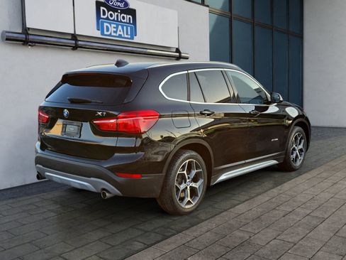 Used 2017 BMW X1 xDrive28i image 3