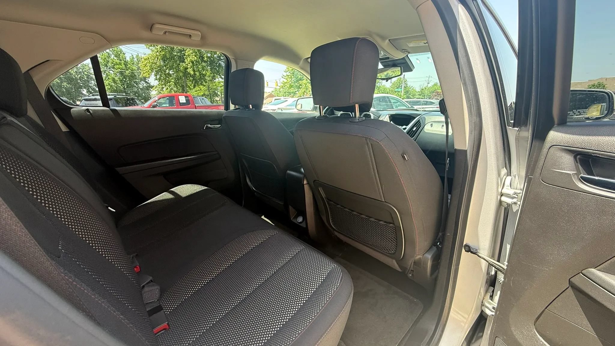 Used 2015 Chevrolet Equinox LT w/ Driver Convenience Package AWD/4WD image 12