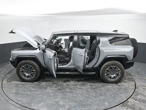 Used 2024 GMC Hummer EV 3X image 56