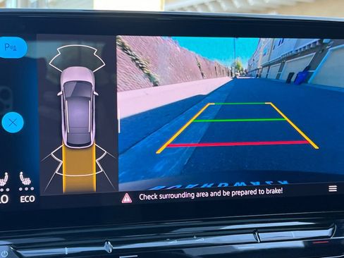 Used 2022 Volkswagen ID.4 Pro S image 19