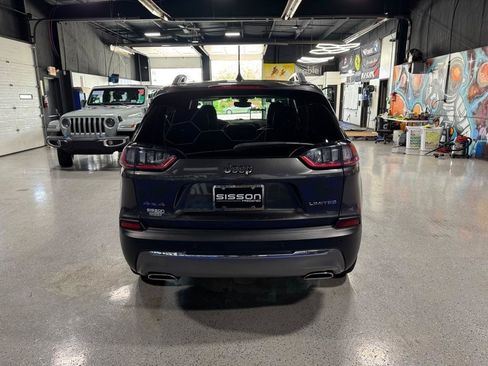 Used 2019 Jeep Cherokee Limited AWD/4WD image 4