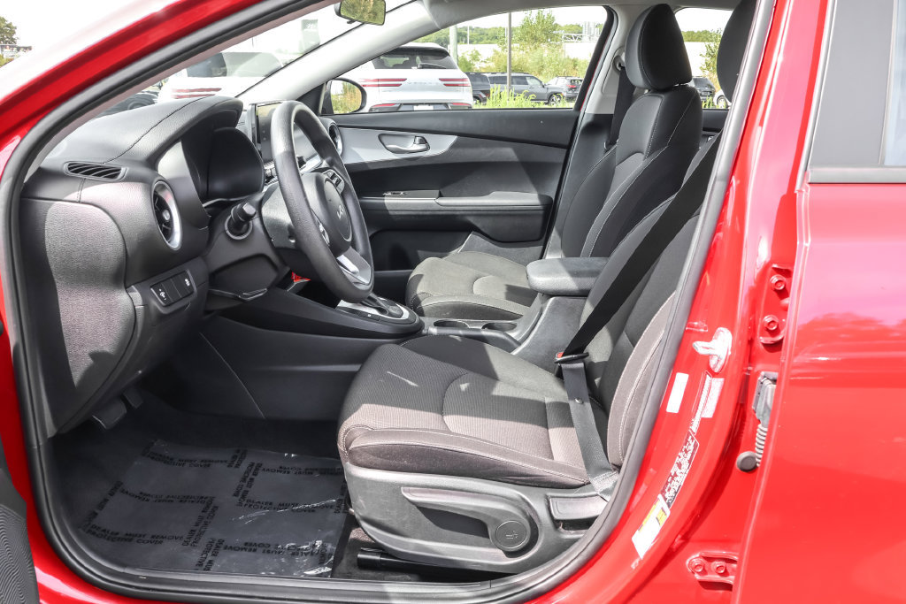 Used 2024 Kia Forte LXS FWD image 6