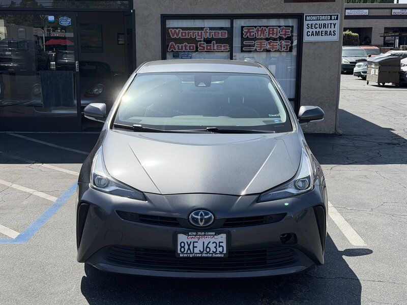 Used 2022 Toyota Prius LE FWD image 2