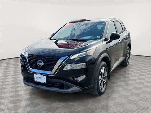 Used 2023 Nissan Rogue SV w/ SV Premium B Package image 3