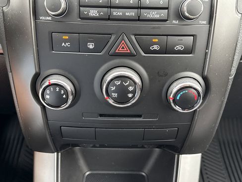 Used 2013 Kia Sorento LX FWD image 22