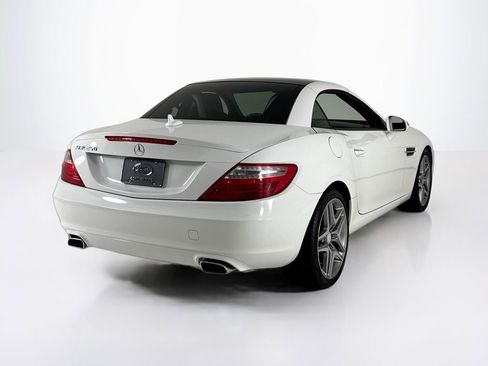 Used 2015 Mercedes-Benz SLK 250 image 5