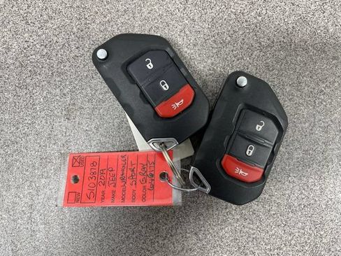 Used 2019 Jeep Wrangler Sport AWD/4WD image 25