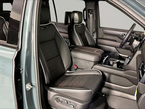New 2026 GMC Yukon XL AT4 Ultimate AWD/4WD image 12