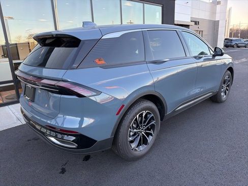 New 2026 Lincoln Nautilus Premier image 3