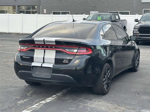 Used 2014 Dodge Dart SXT image 2