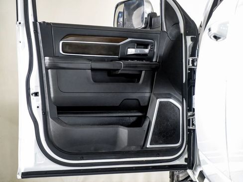 Used 2022 RAM 2500 Laramie w/ Safety Group B image 33