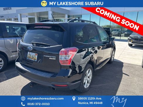 Used 2014 Subaru Forester 2.5i Limited AWD/4WD image 12