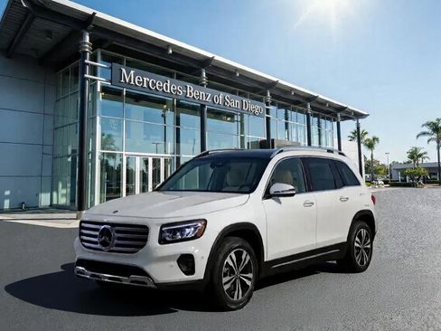 New 2026 Mercedes-Benz GLB 250 4MATIC image 1