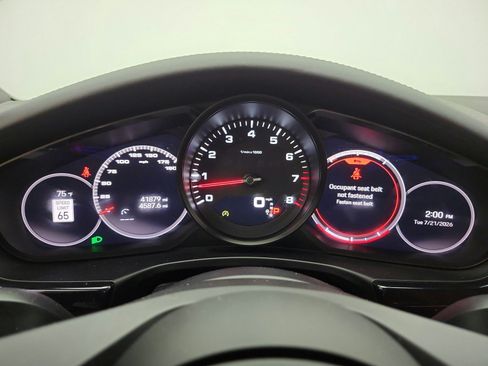 Used 2023 Porsche Panamera image 10