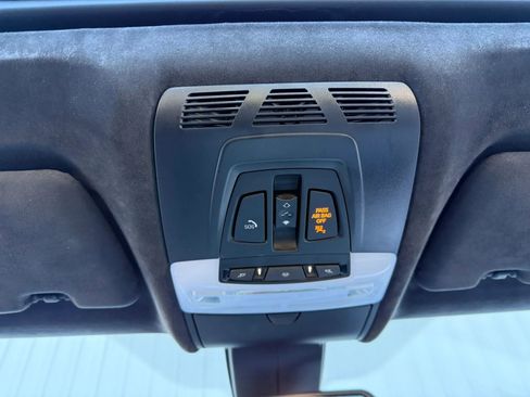 Used 2016 BMW X5 M image 28