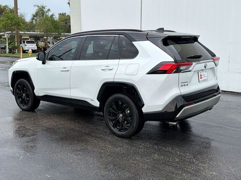 Used 2023 Toyota RAV4 XSE AWD/4WD image 3