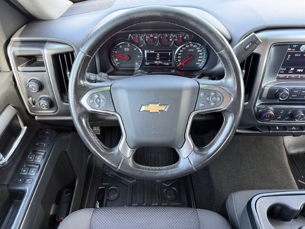 Used 2018 Chevrolet Silverado 1500 LT w/ LT Eassist Package AWD/4WD image 14