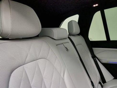 Used 2026 BMW X5 sDrive40i w/ M Sport Package RWD image 37