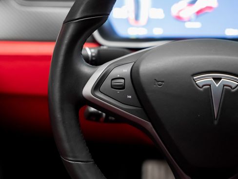 Used 2021 Tesla Model S Performance image 43