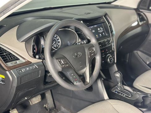 Used 2017 Hyundai Santa Fe Sport image 34