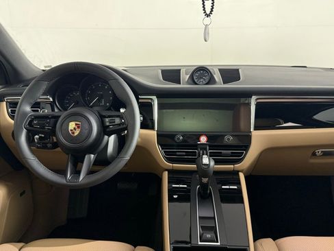New 2025 Porsche Macan image 22