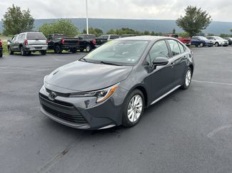 Used 2023 Toyota Corolla LE w/ LE Convenience Package FWD video 3
