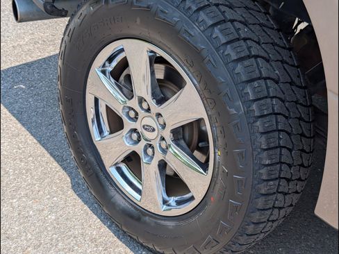 Used 2018 Ford F150 XLT w/ Equipment Group 301A Mid AWD/4WD image 21