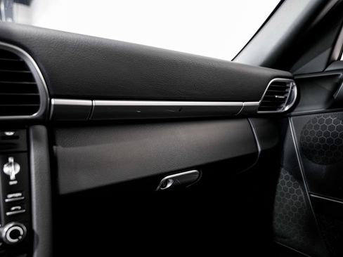 Used 2012 Porsche 911 Carrera 4 GTS image 15