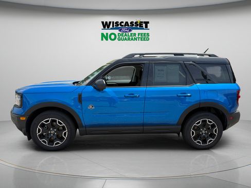 Certified 2025 Ford Bronco Sport Outer Banks w/ Outer Banks Tech Package+ AWD/4WD image 2