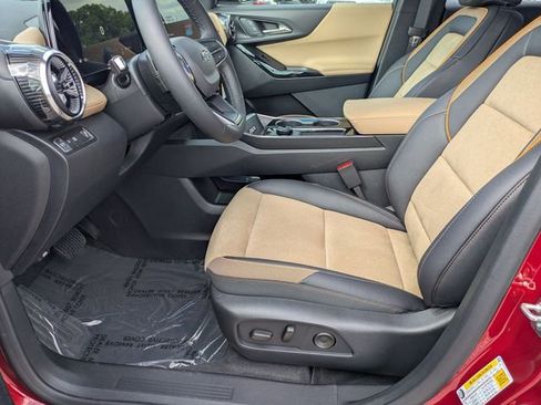 New 2026 Chevrolet Equinox ACTIV w/ Convenience Package III FWD image 11