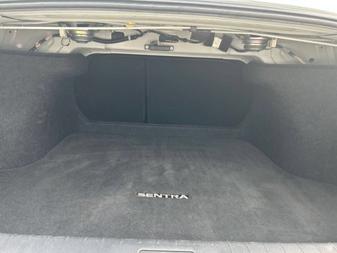 Used 2025 Nissan Sentra SV FWD image 21