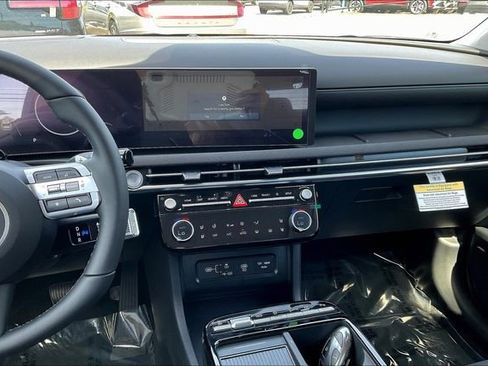 New 2025 Hyundai Tucson Limited image 7