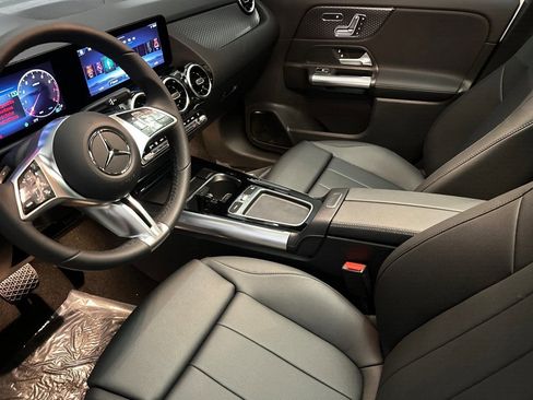 Used 2026 Mercedes-Benz GLA 250 250 image 4