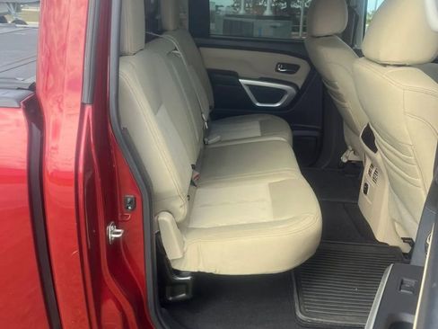Used 2017 Nissan Titan SV image 35