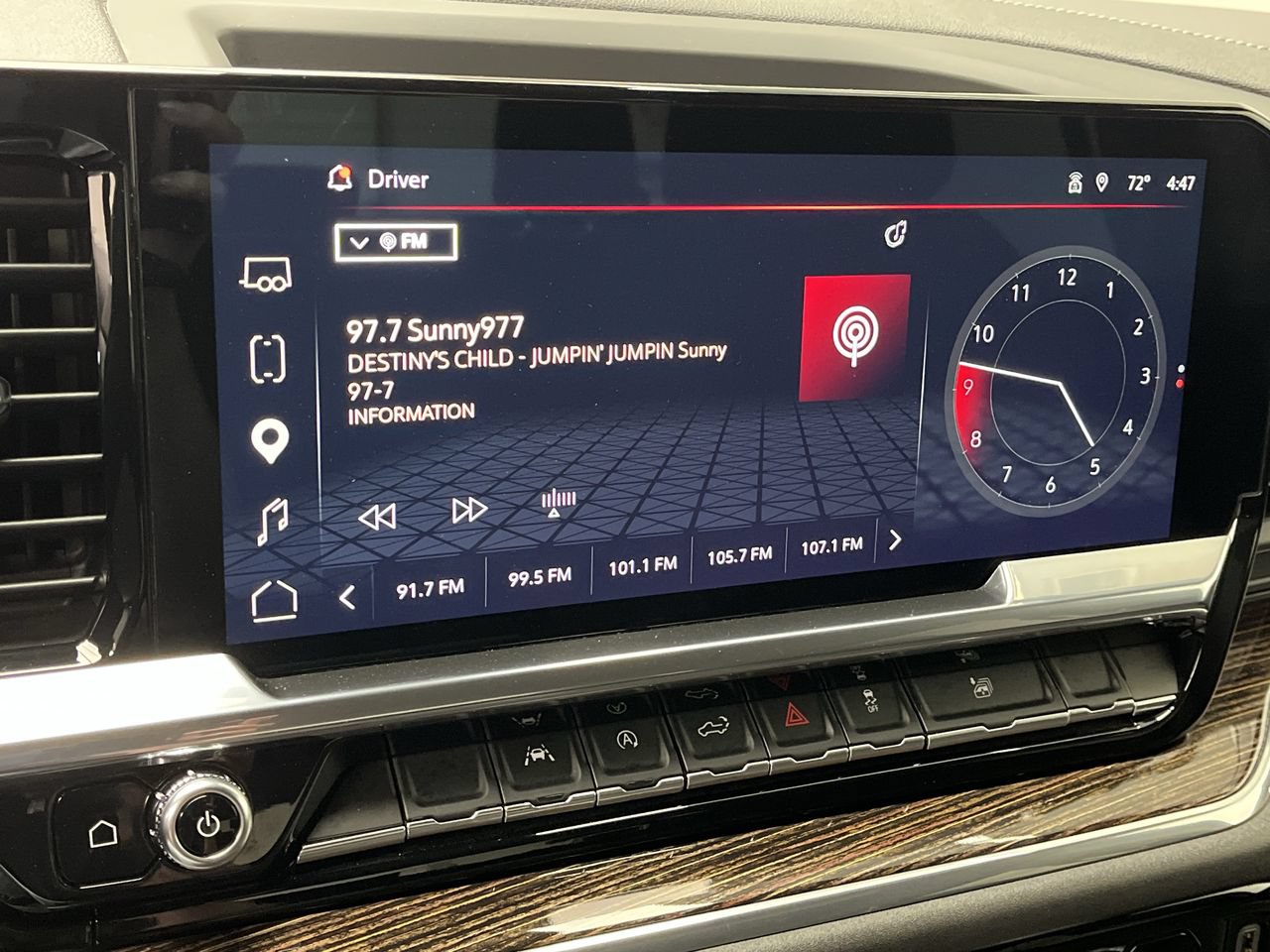 Used 2023 GMC Sierra 1500 SLE AWD/4WD image 19