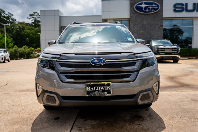 Used 2025 Subaru Forester Limited AWD/4WD image 12