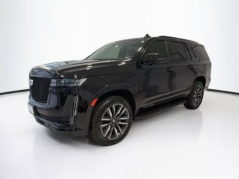 Used 2021 Cadillac Escalade Sport w/ Driver Assist Tech Package AWD/4WD image 3