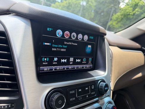 Used 2018 GMC Yukon SLT w/ Open Road Package RWD image 30