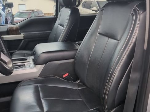 Used 2018 Ford F150 Lariat w/ Equipment Group 502A Luxury AWD/4WD image 10
